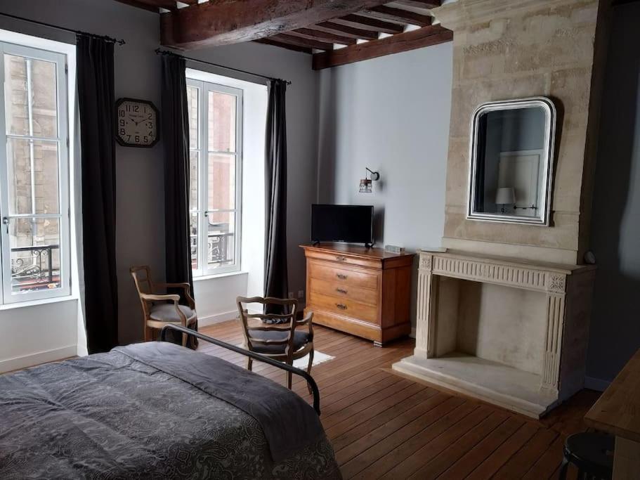 Authentique Studio Au Coeur De Bayeux Esterno foto